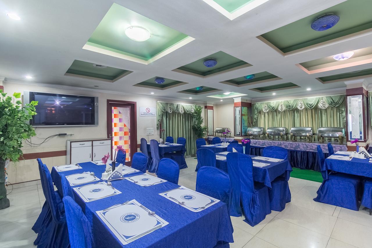 גווהטי Oyo 7786 Hotel Monsoon Palace מראה חיצוני תמונה
