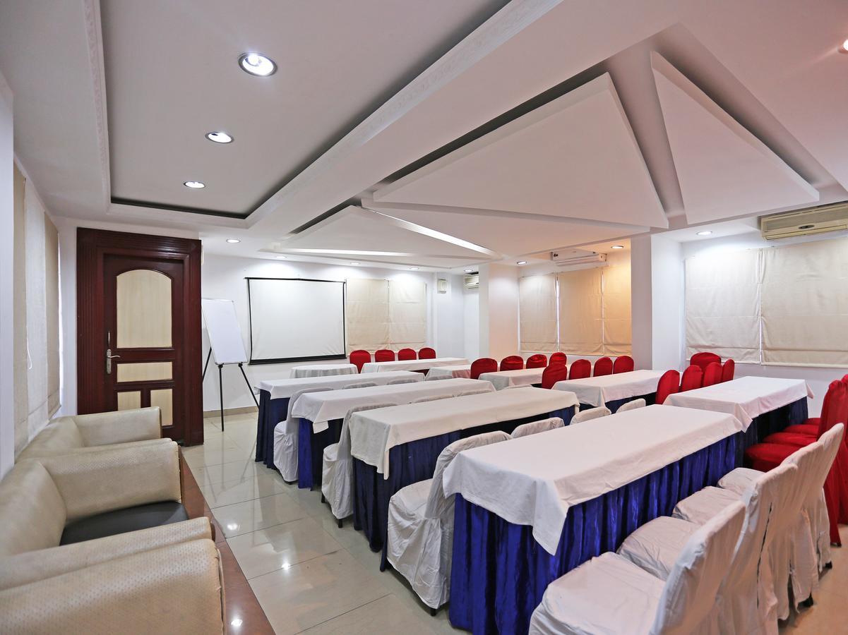 גווהטי Oyo 7786 Hotel Monsoon Palace מראה חיצוני תמונה